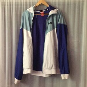 Blue and white nike windbreaker